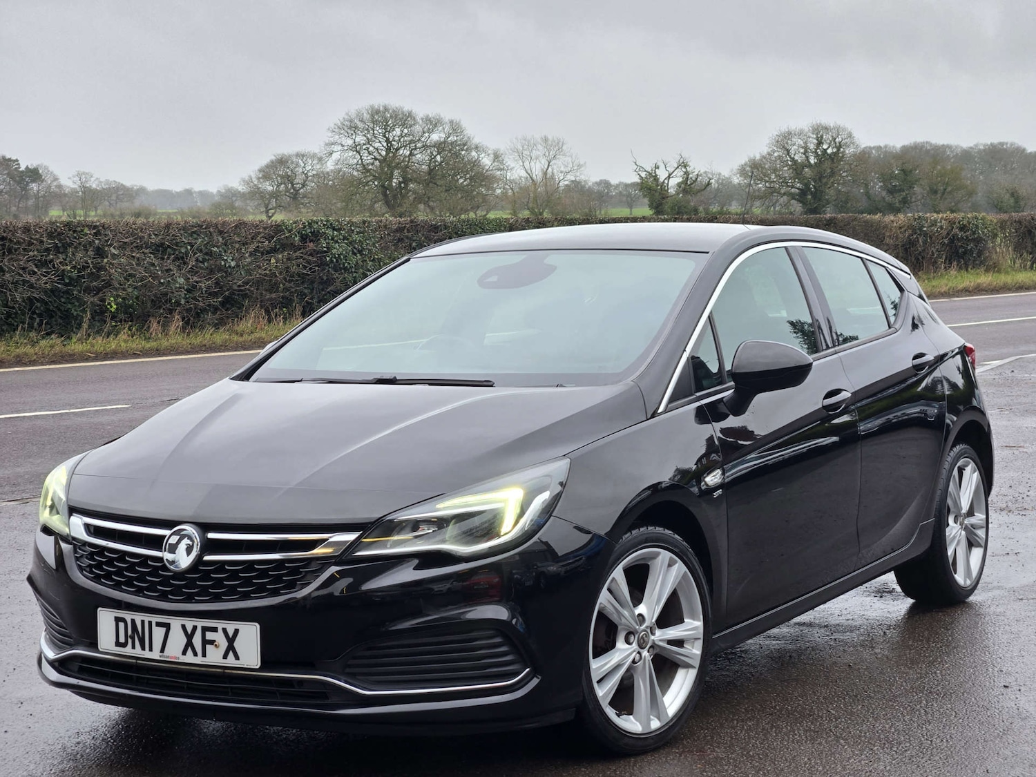 Used Vauxhall Astra 2017 for sale - 77289424: Photo 1