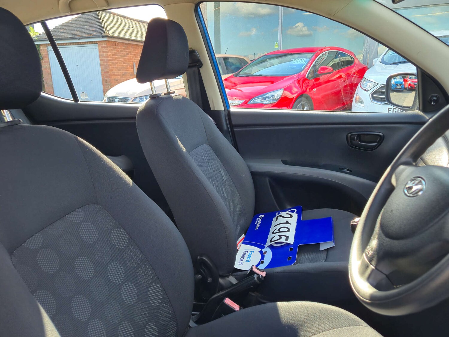 Used Hyundai i10 2010 for sale - 76278385: Photo 19