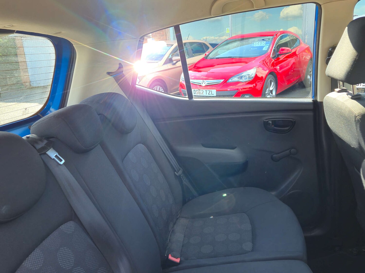 Used Hyundai i10 2010 for sale - 76278385: Photo 24