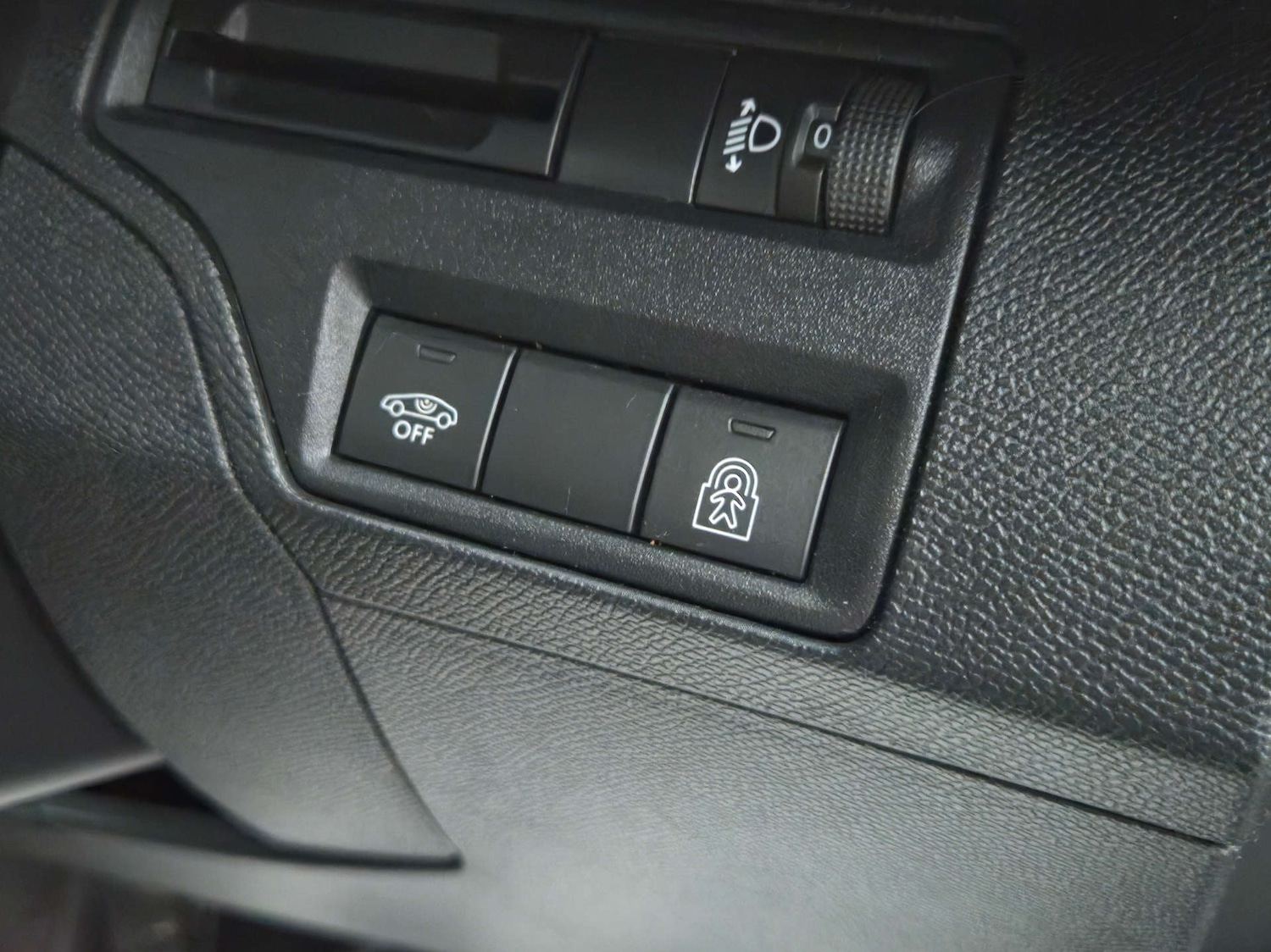 Used Peugeot 3008 2017 for sale - 77720521: Photo 23