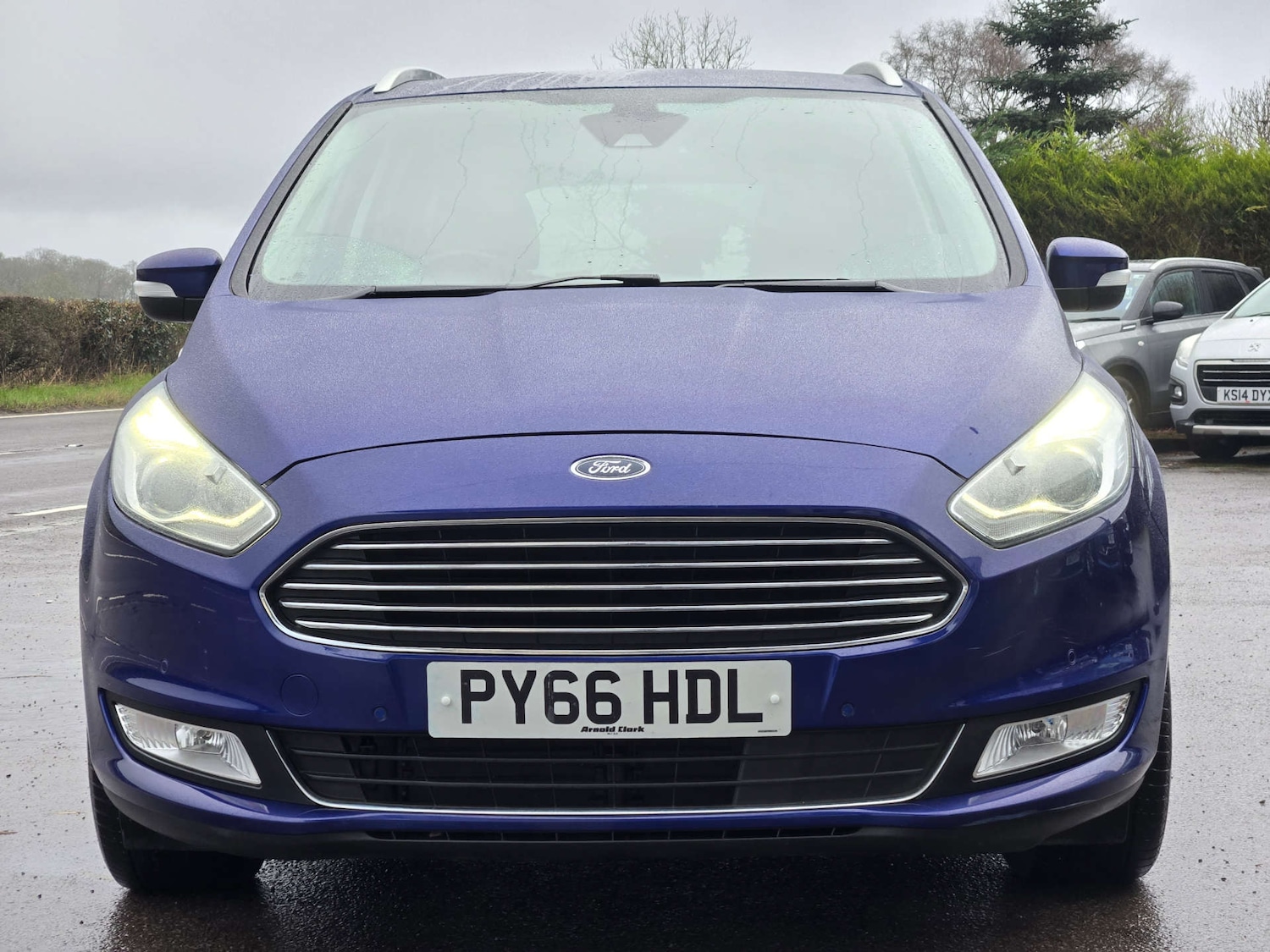 Used Ford Galaxy 2017 for sale - 77476402: Photo 11