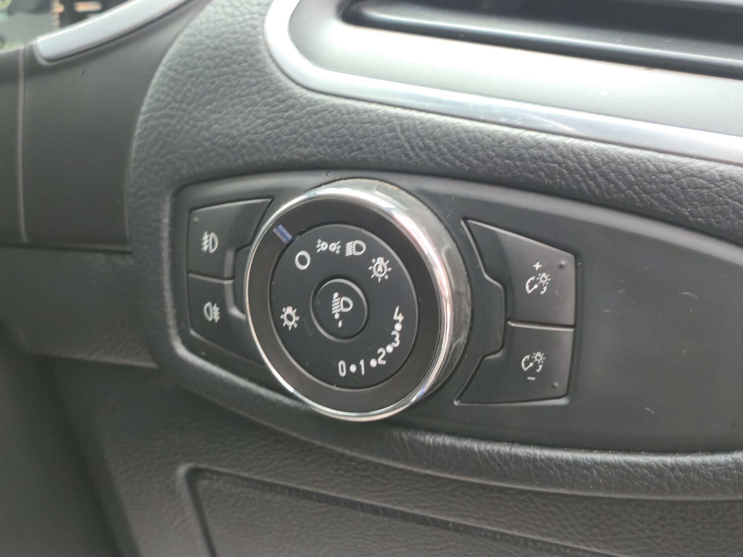 Used Ford Galaxy 2017 for sale - 77476402: Photo 23