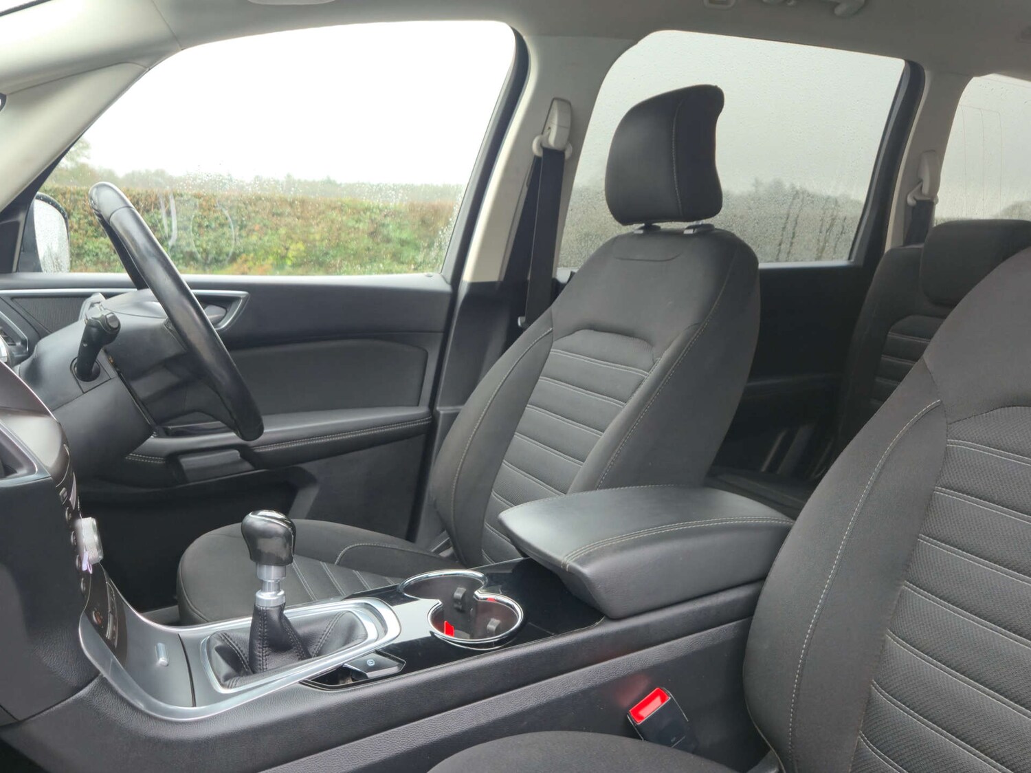 Used Ford Galaxy 2017 for sale - 77476402: Photo 32