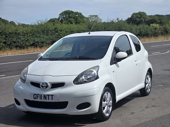Used Toyota AYGO 2011 for sale - 79469298: Photo