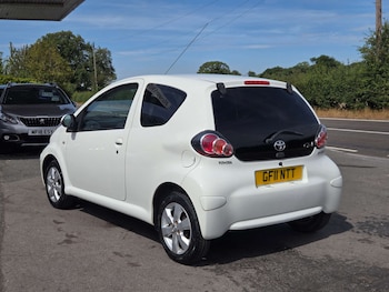 Used Toyota AYGO 2011 for sale - 79469298: Photo