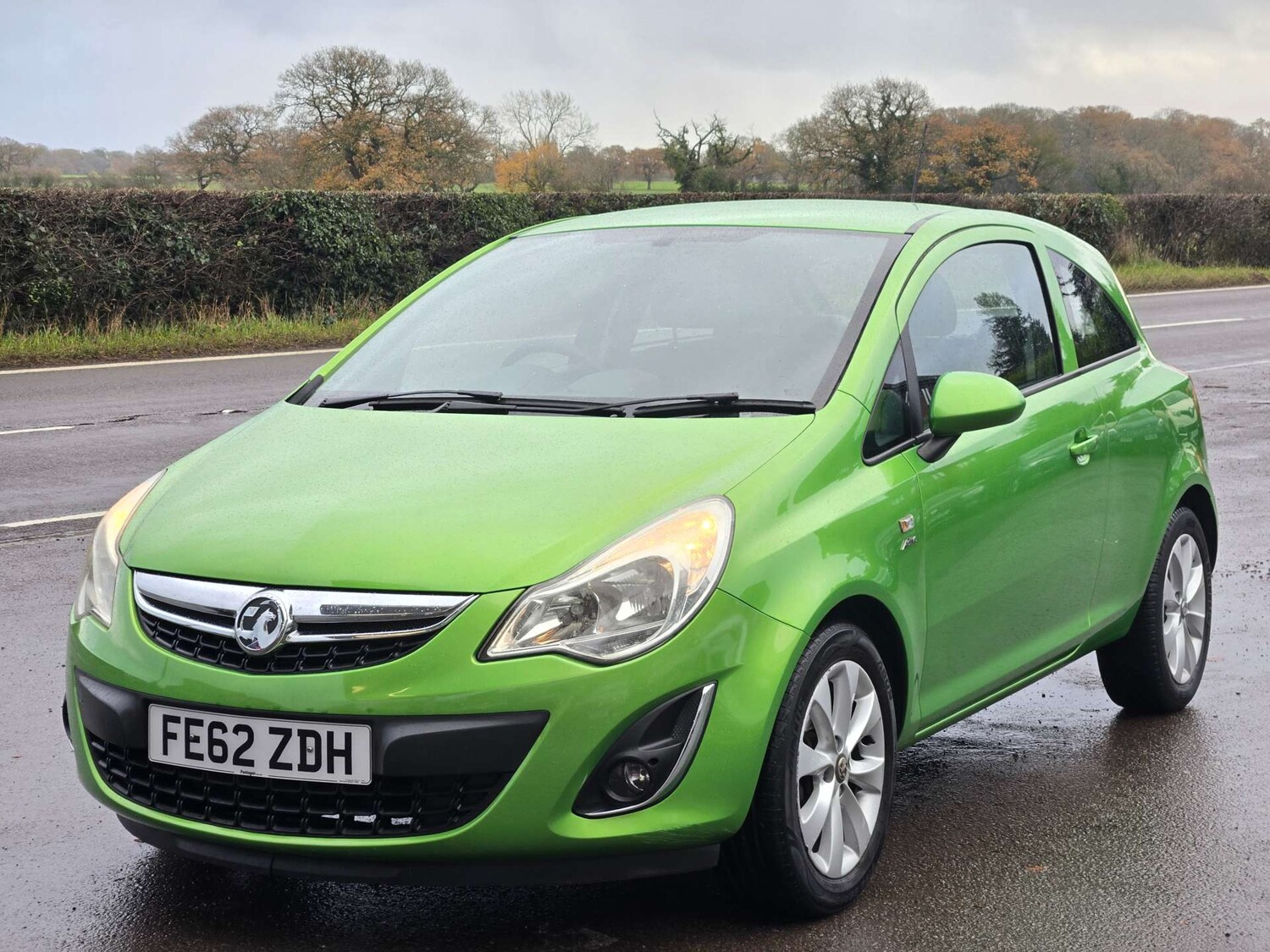 Used Vauxhall Corsa 2012 for sale - 76836431: Photo 2