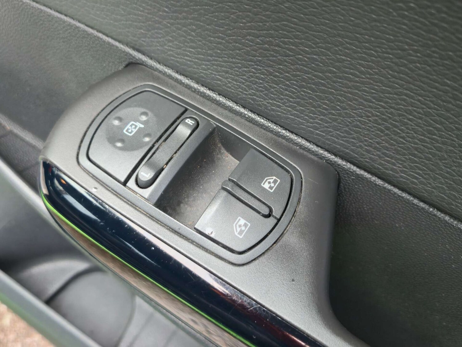 Used Vauxhall Corsa 2012 for sale - 76836431: Photo 27