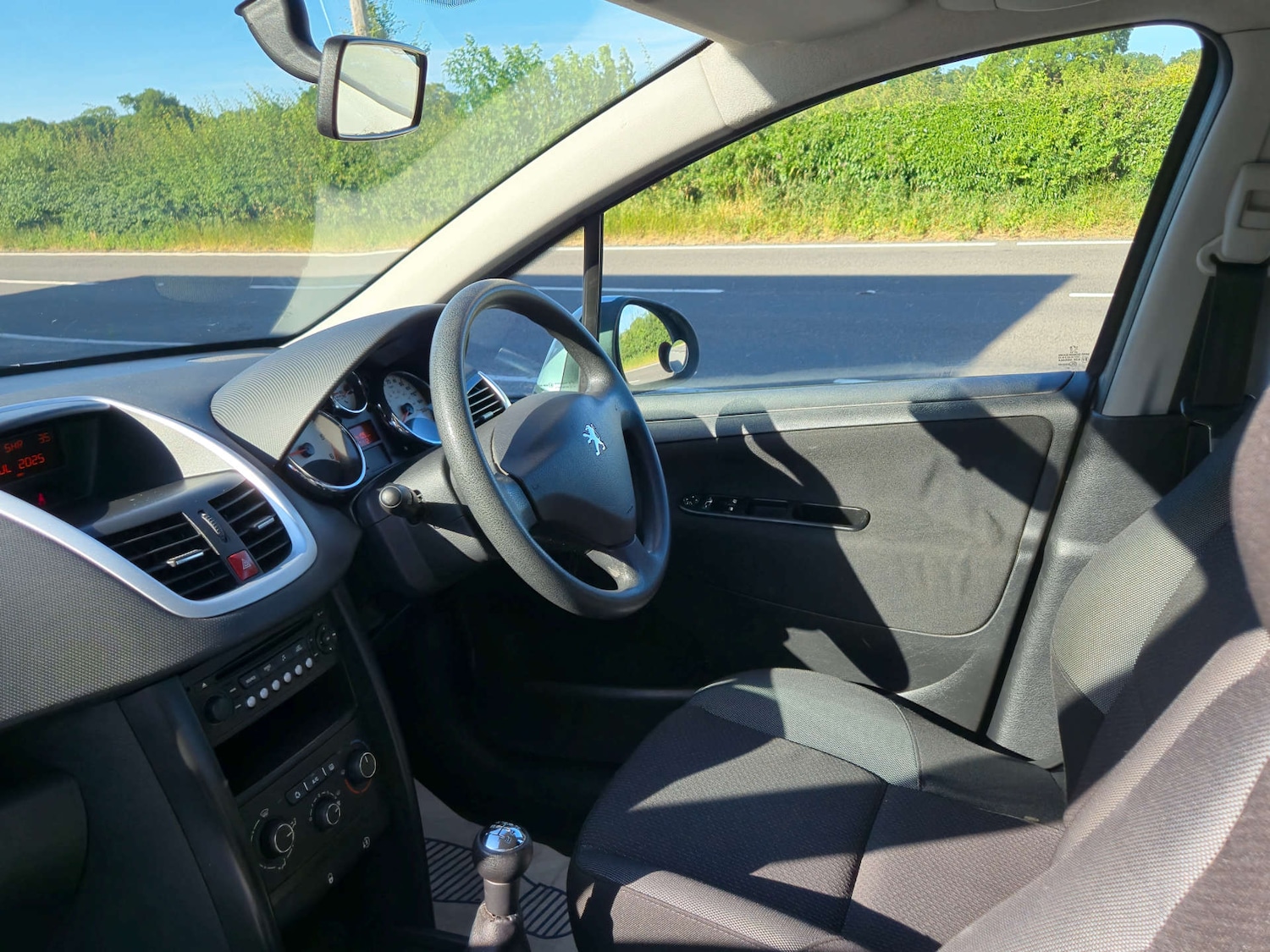 Vehicle 28