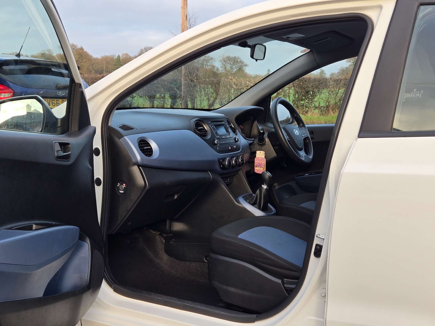 Used Hyundai i10 2016 for sale - 76888038: Photo 15