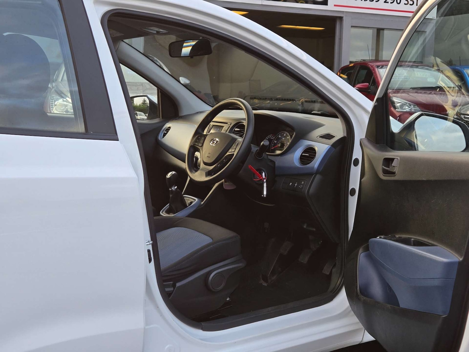 Used Hyundai i10 2016 for sale - 76888038: Photo 17