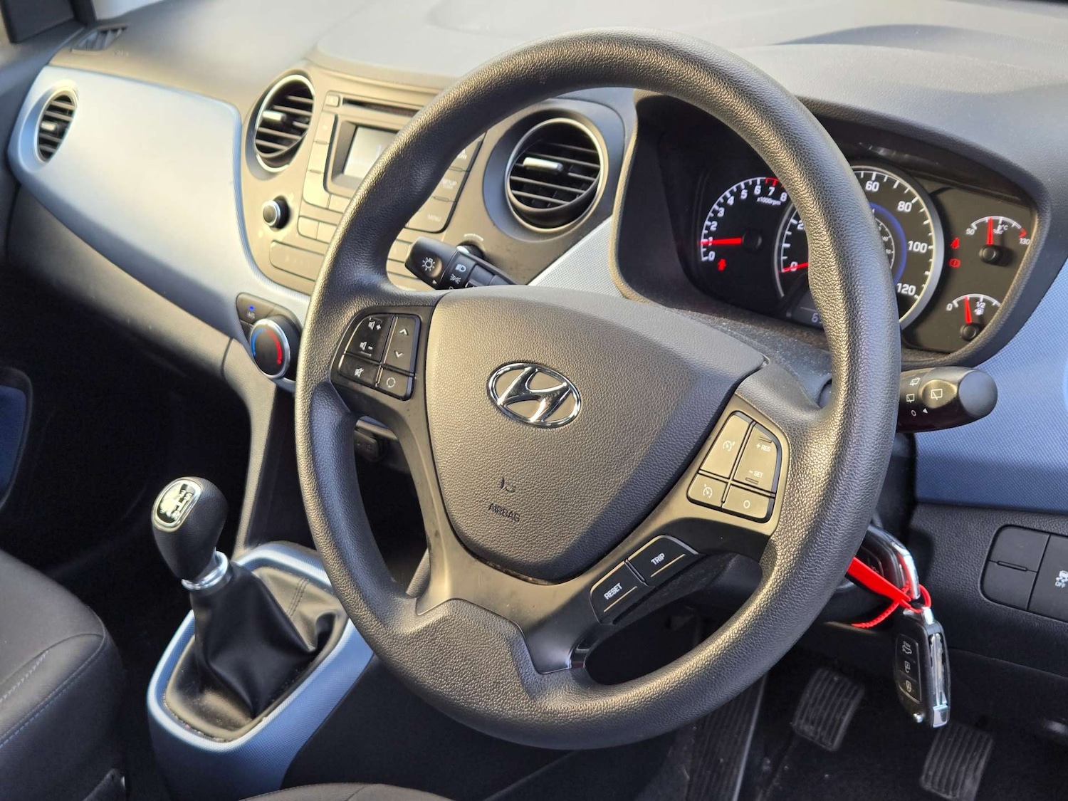 Used Hyundai i10 2016 for sale - 76888038: Photo 22