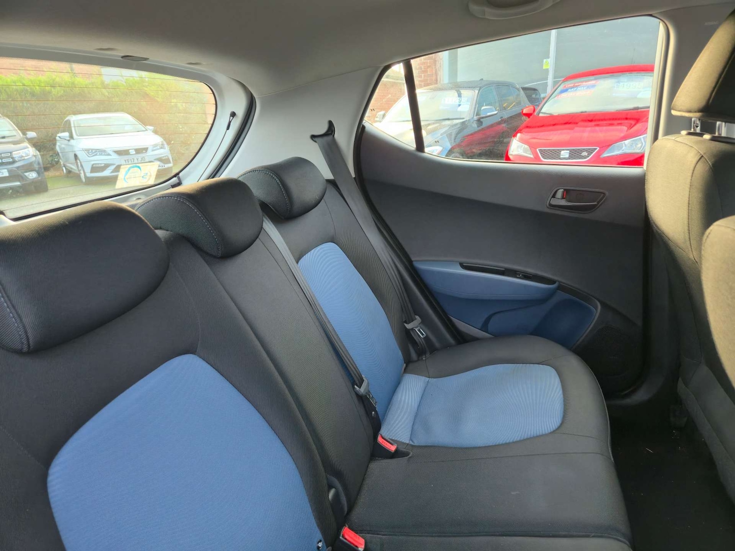 Used Hyundai i10 2016 for sale - 76888038: Photo 25