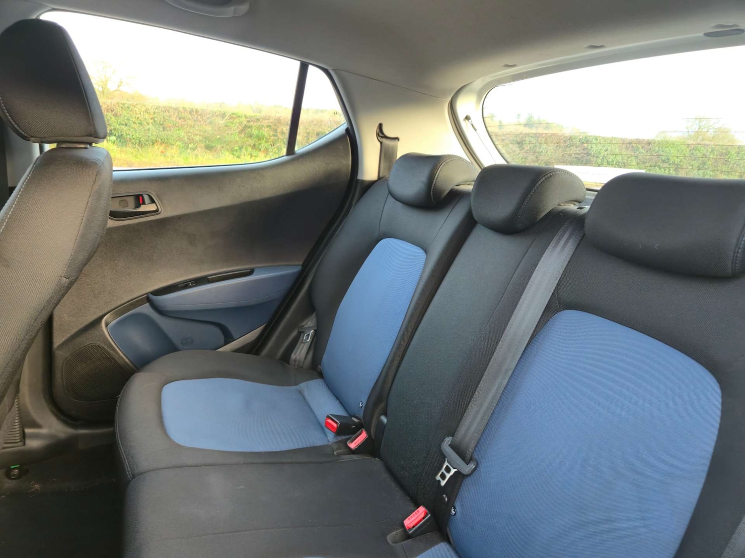 Used Hyundai i10 2016 for sale - 76888038: Photo 26