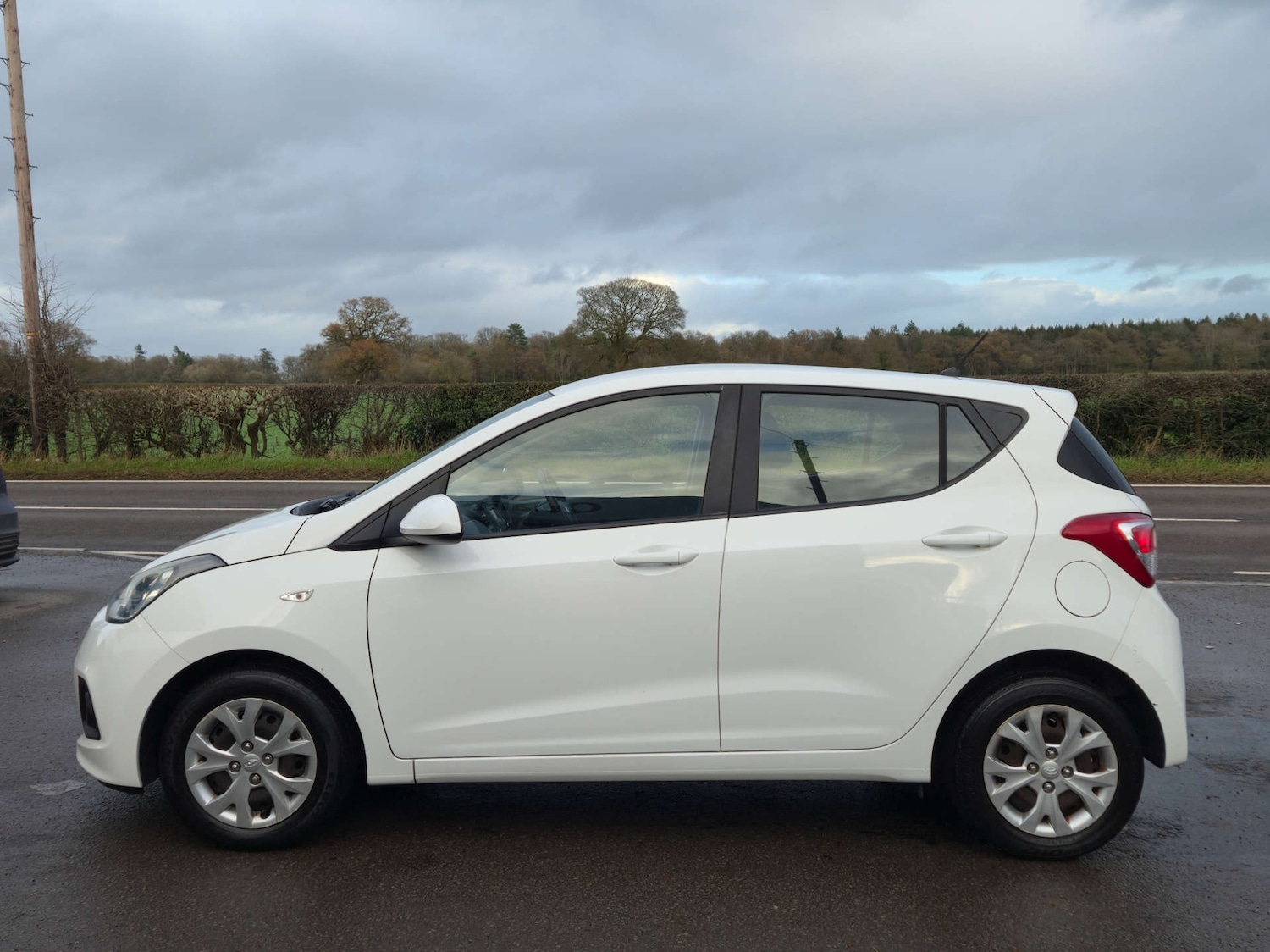 Used Hyundai i10 2016 for sale - 76888038: Photo 3