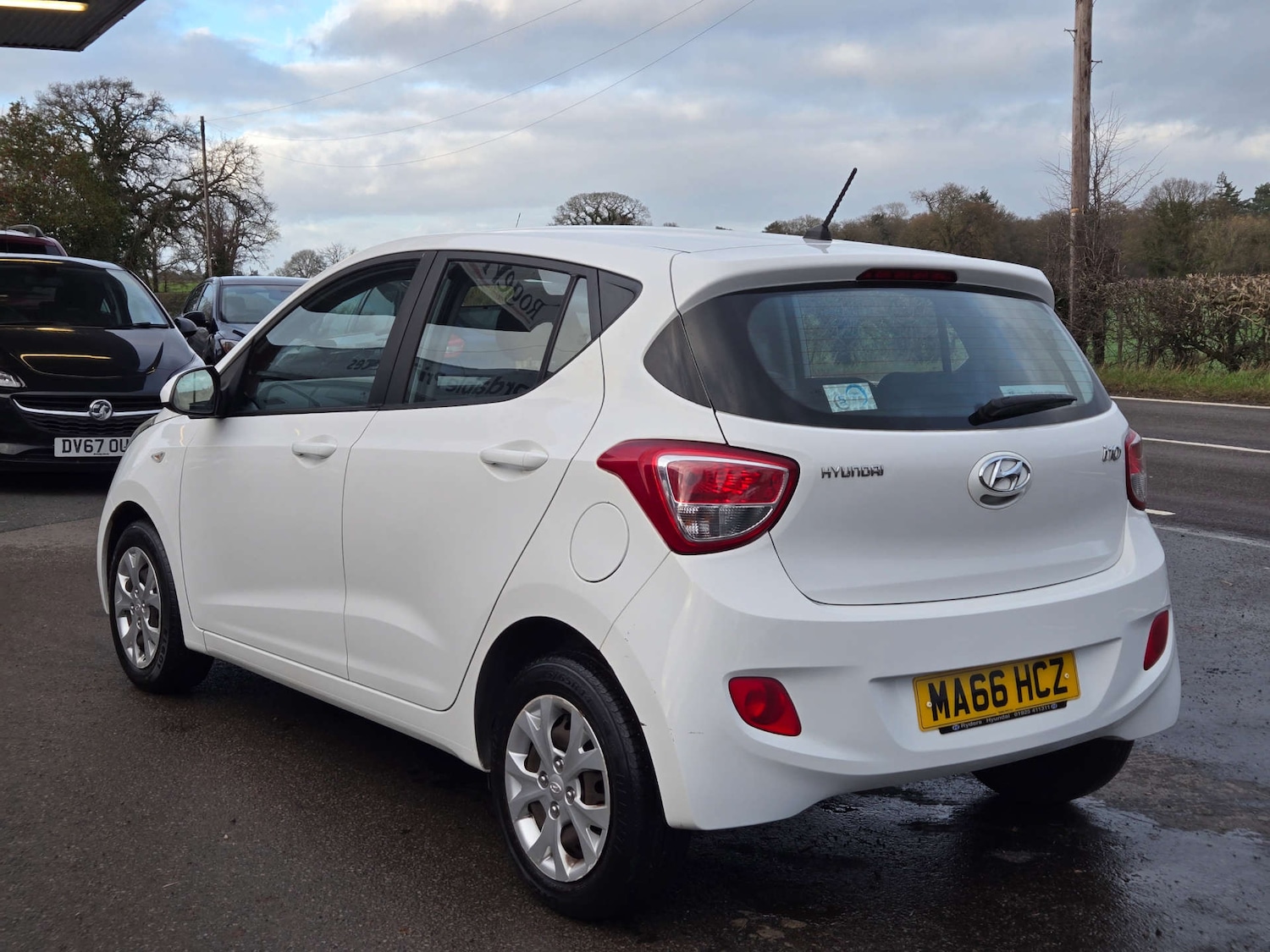 Used Hyundai i10 2016 for sale - 76888038: Photo 4