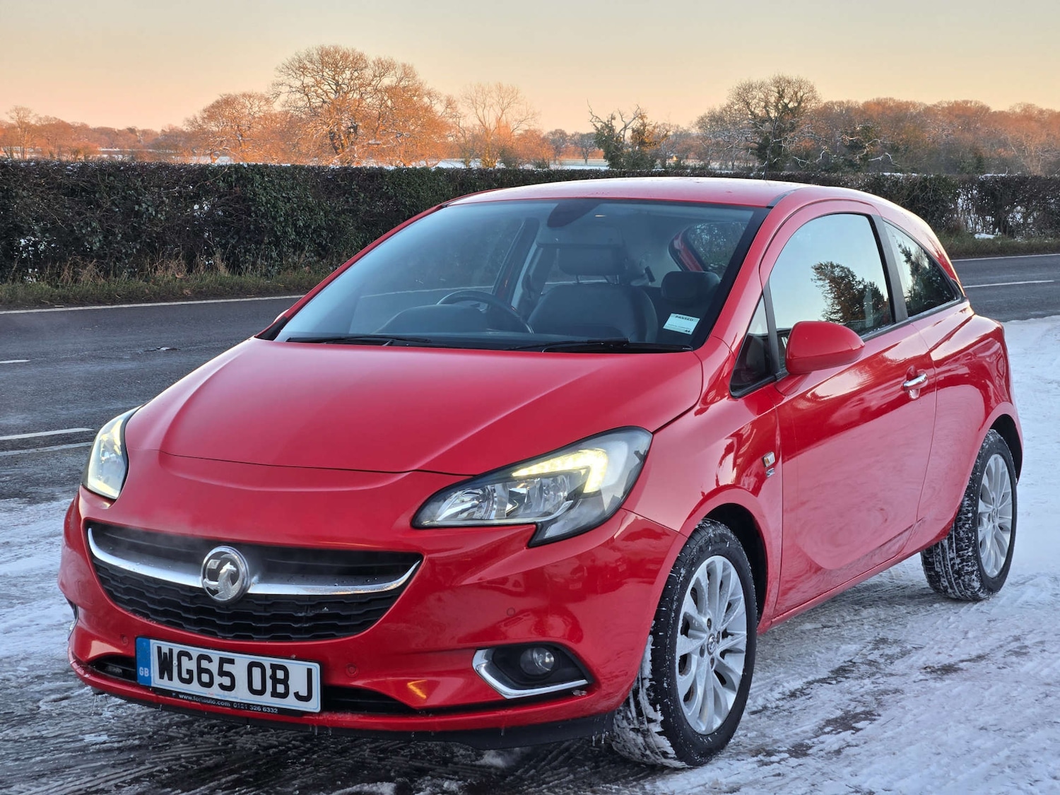 Used Vauxhall Corsa 2015 for sale - 77107174: Photo 2
