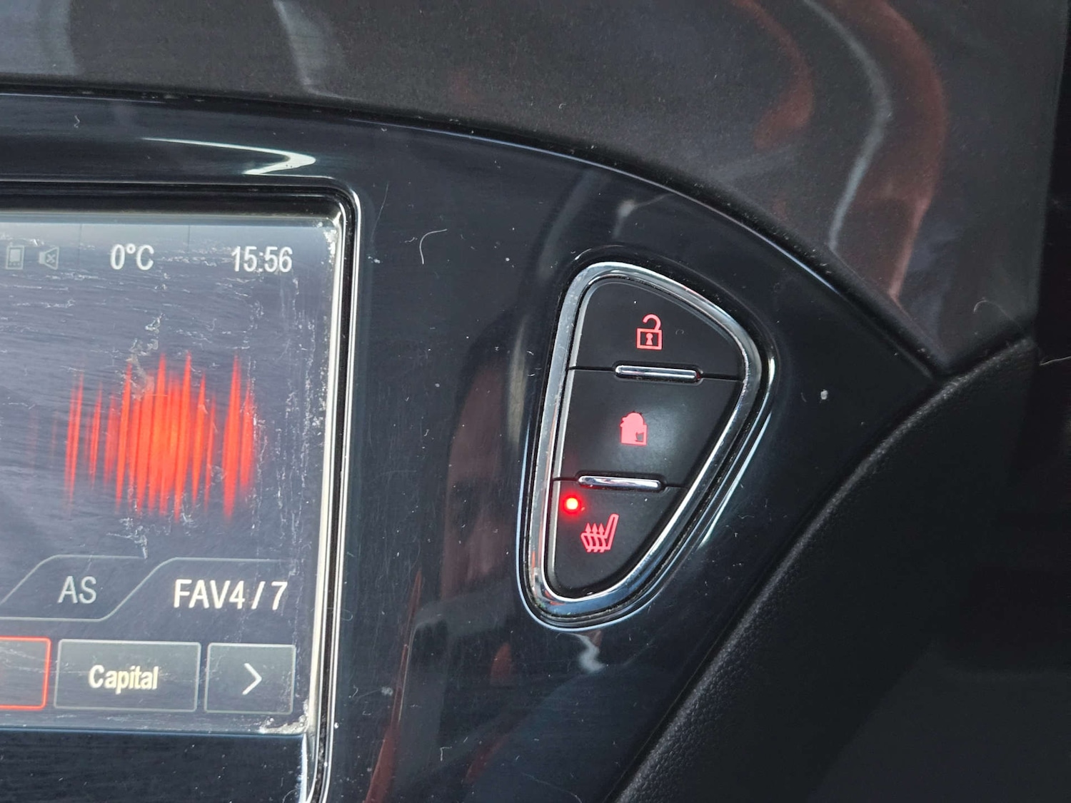 Used Vauxhall Corsa 2015 for sale - 77107174: Photo 32