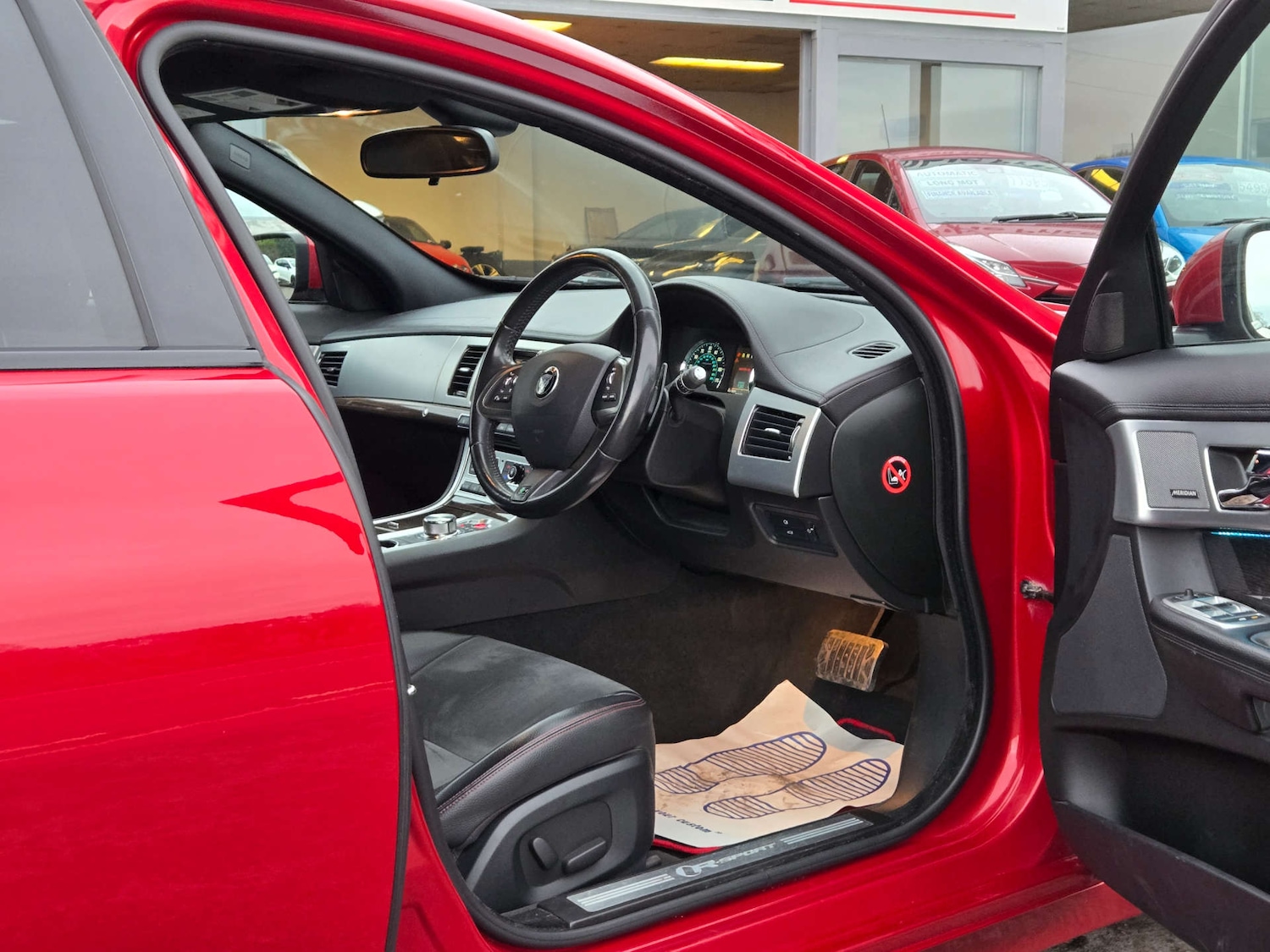 Used Jaguar XF 2015 for sale - 76941886: Photo 17