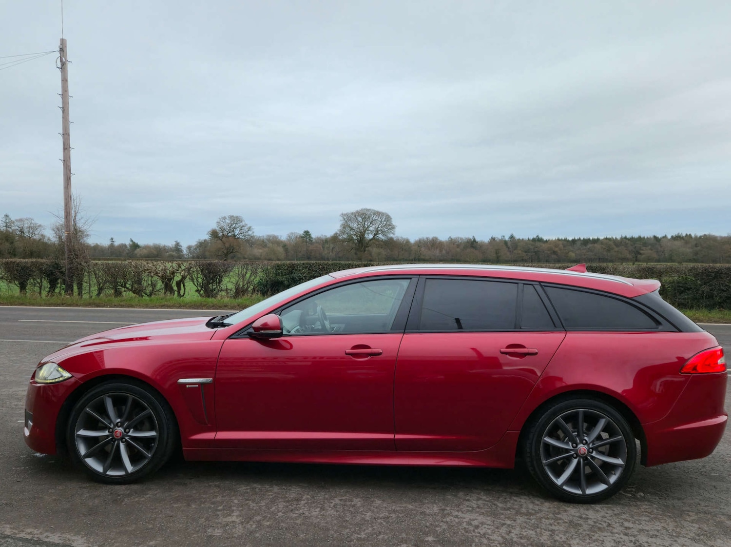 Used Jaguar XF 2015 for sale - 76941886: Photo 3