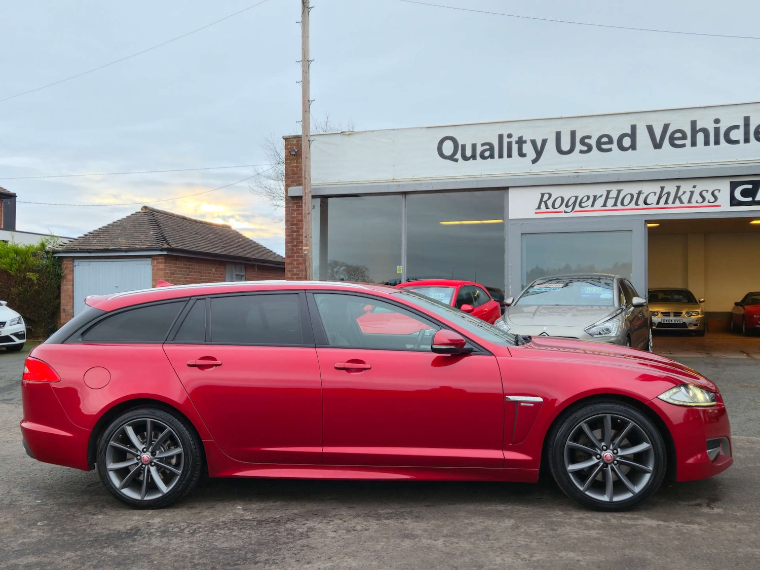 Used Jaguar XF 2015 for sale - 76941886: Photo 8
