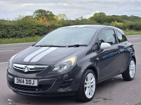 Used Vauxhall Corsa 2014 for sale - 76219314: Photo 2
