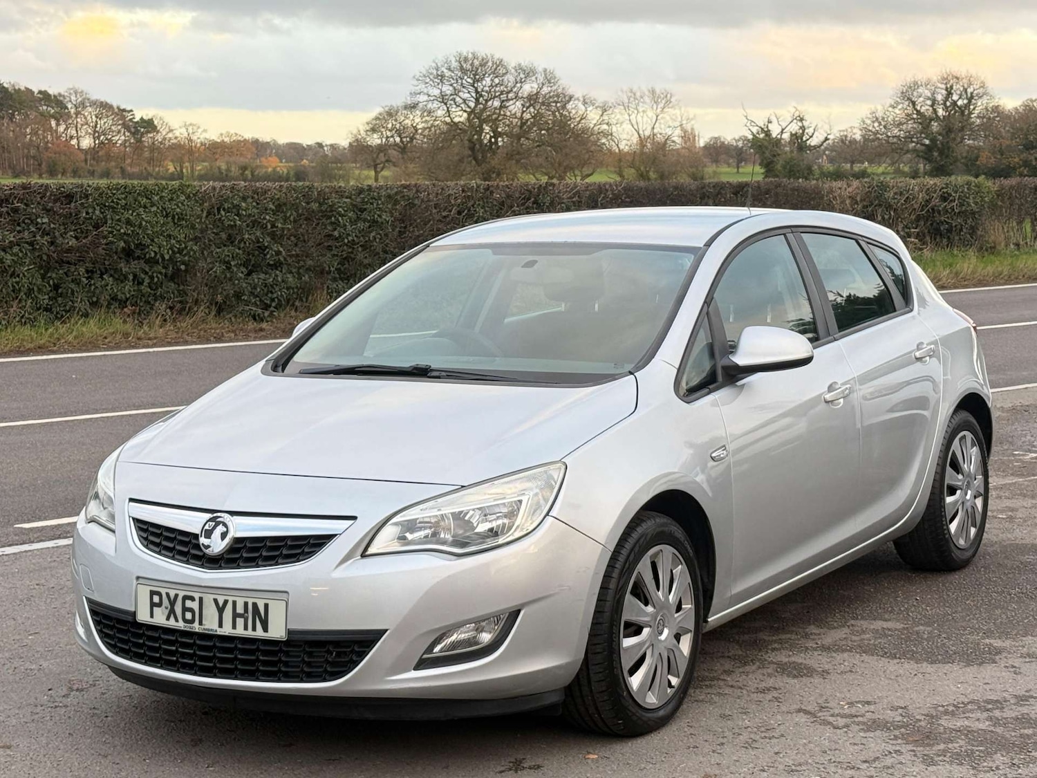 Used Vauxhall Astra 2011 for sale - 76921220: Photo 1