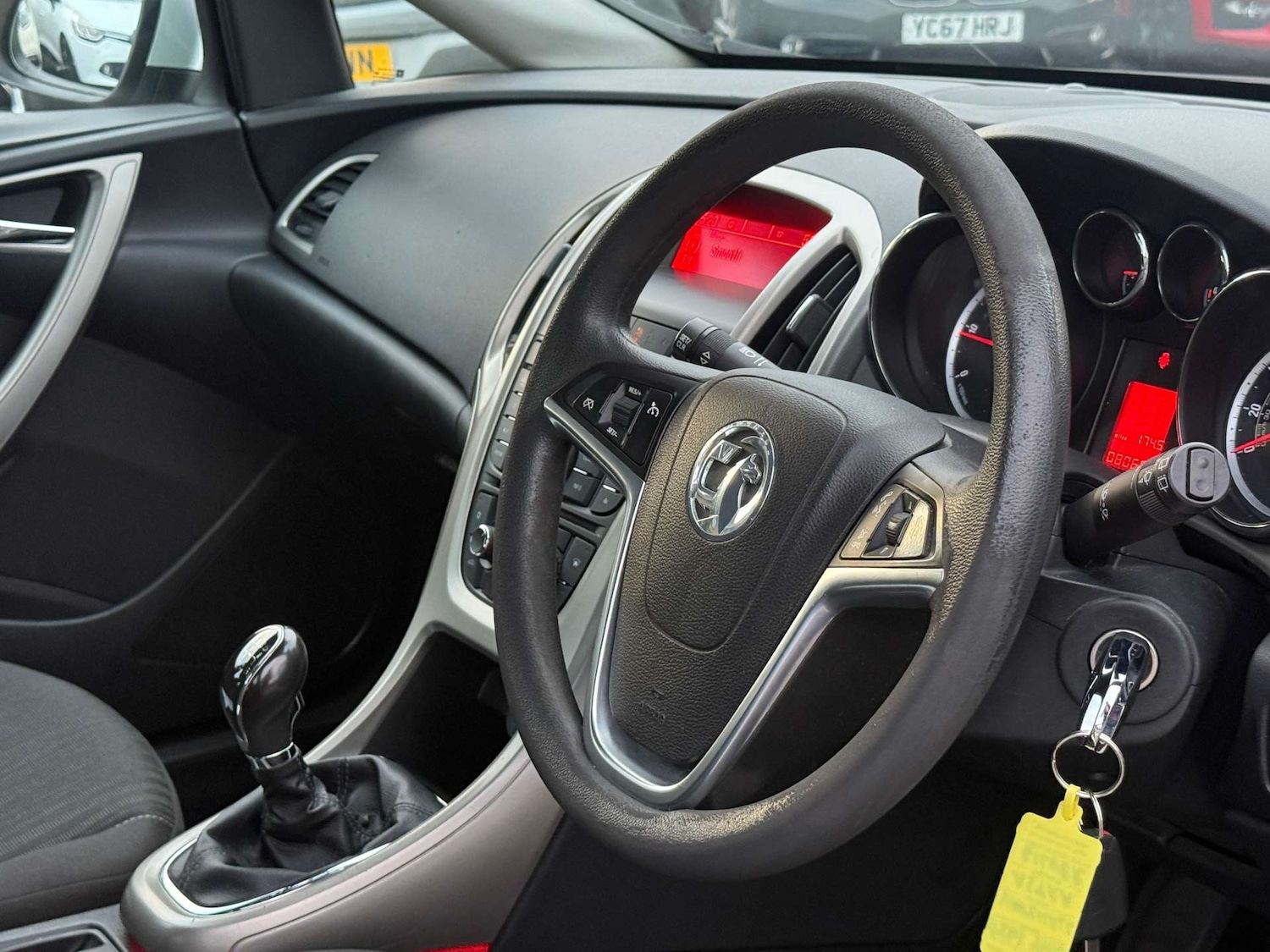 Used Vauxhall Astra 2011 for sale - 76921220: Photo 9