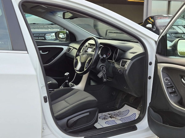 Used Hyundai i30 2016 for sale - 76237439: Photo 16