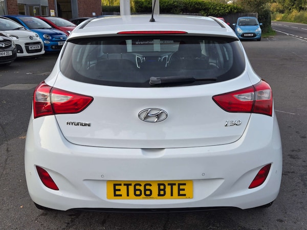 Used Hyundai i30 2016 for sale - 76237439: Photo 5