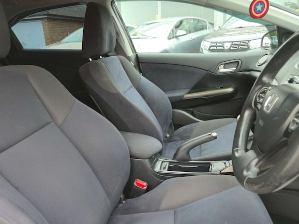 Used Honda Civic 2012 for sale - 76280345: Photo 20