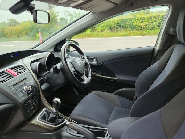 Used Honda Civic 2012 for sale - 76280345: Photo 28