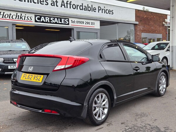 Used Honda Civic 2012 for sale - 76280345: Photo 7