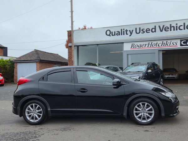 Used Honda Civic 2012 for sale - 76280345: Photo 8