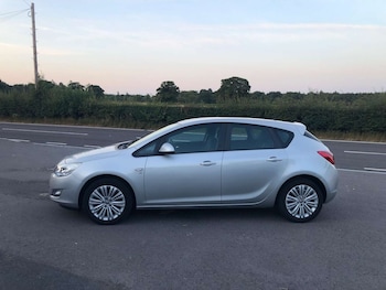 Used Vauxhall Astra 2011 for sale - 75626485: Photo