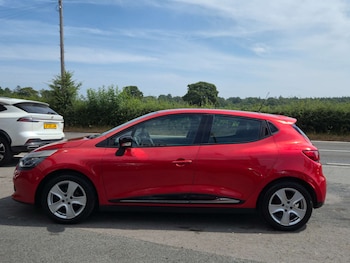 Used Renault Clio 2016 for sale - 79186260: Photo