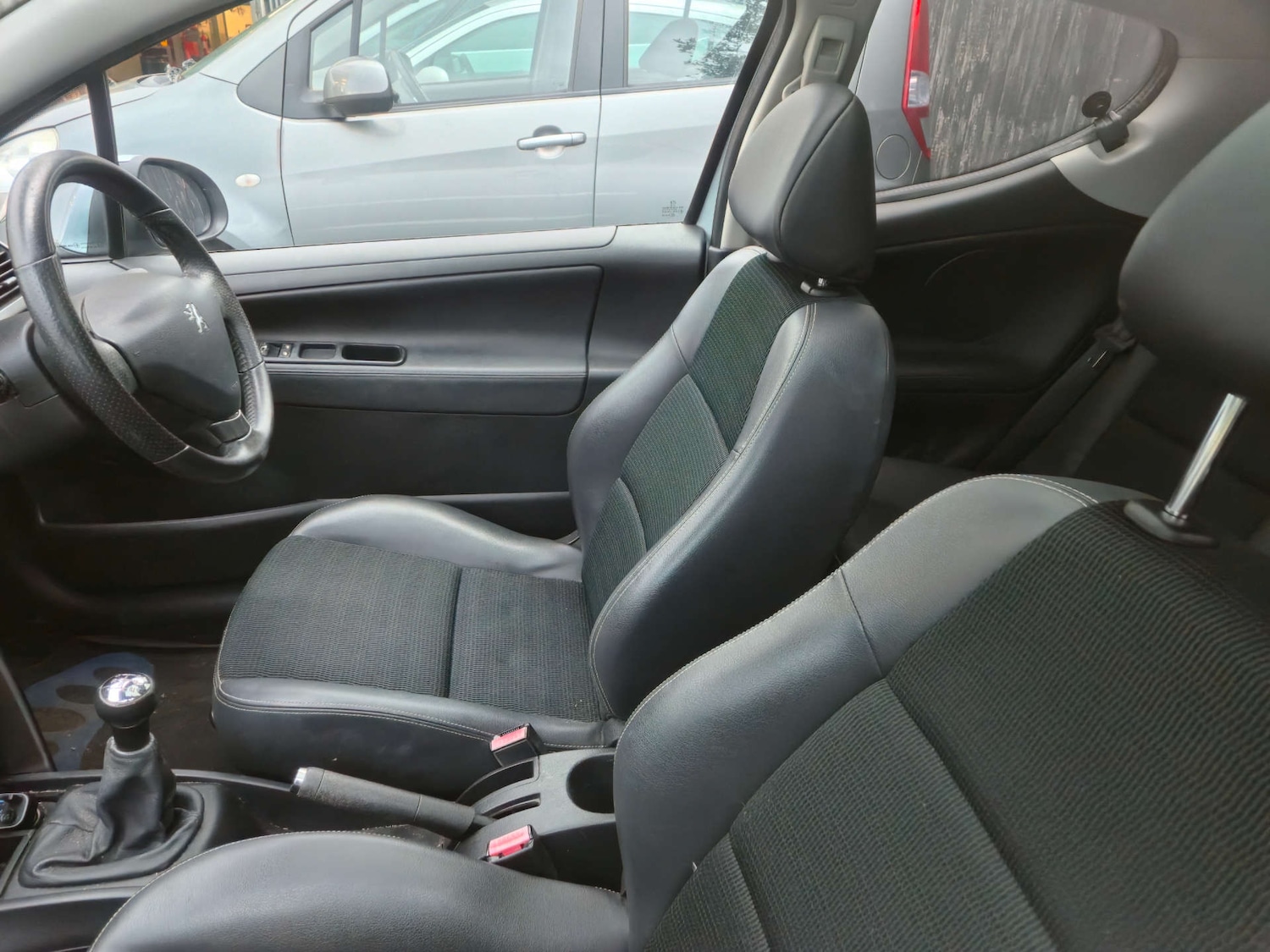 Used Peugeot 207 2012 for sale - 77694628: Photo 5