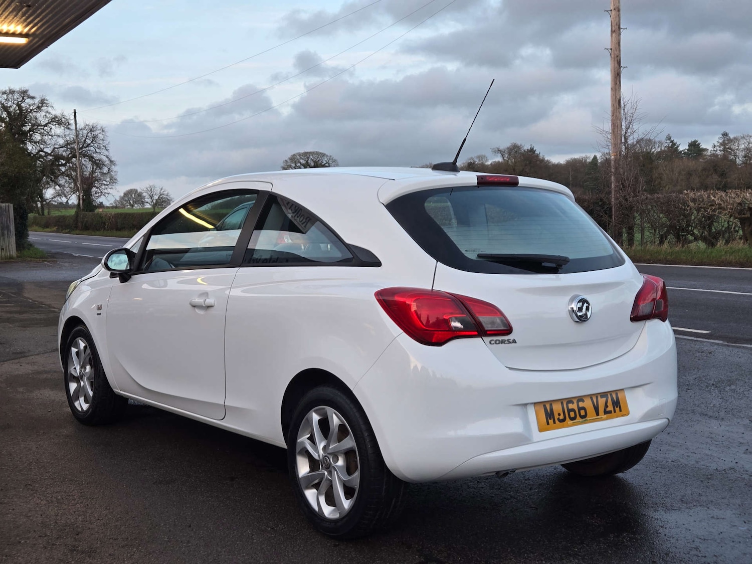 Used Vauxhall Corsa 2016 for sale - 77022628: Photo 4