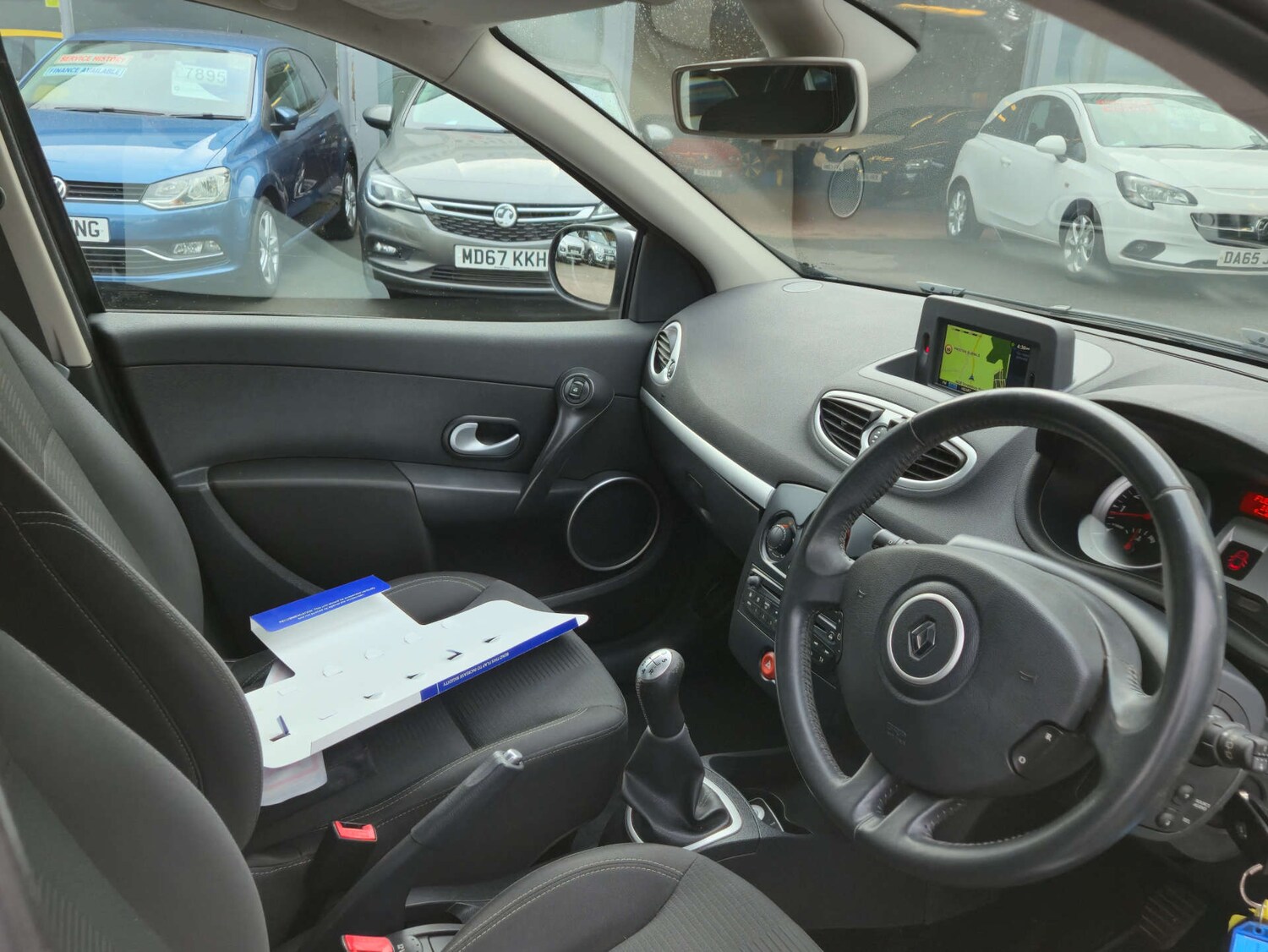 Used Renault Clio 2011 for sale - 77498251: Photo 19