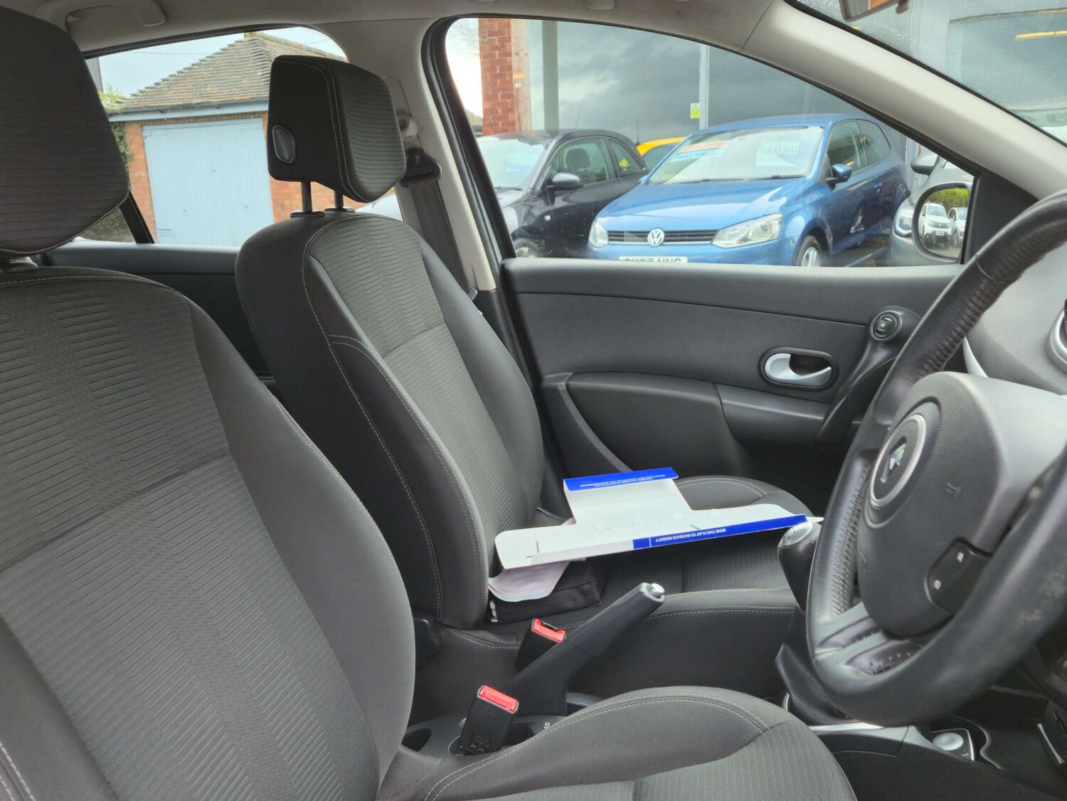 Used Renault Clio 2011 for sale - 77498251: Photo 20