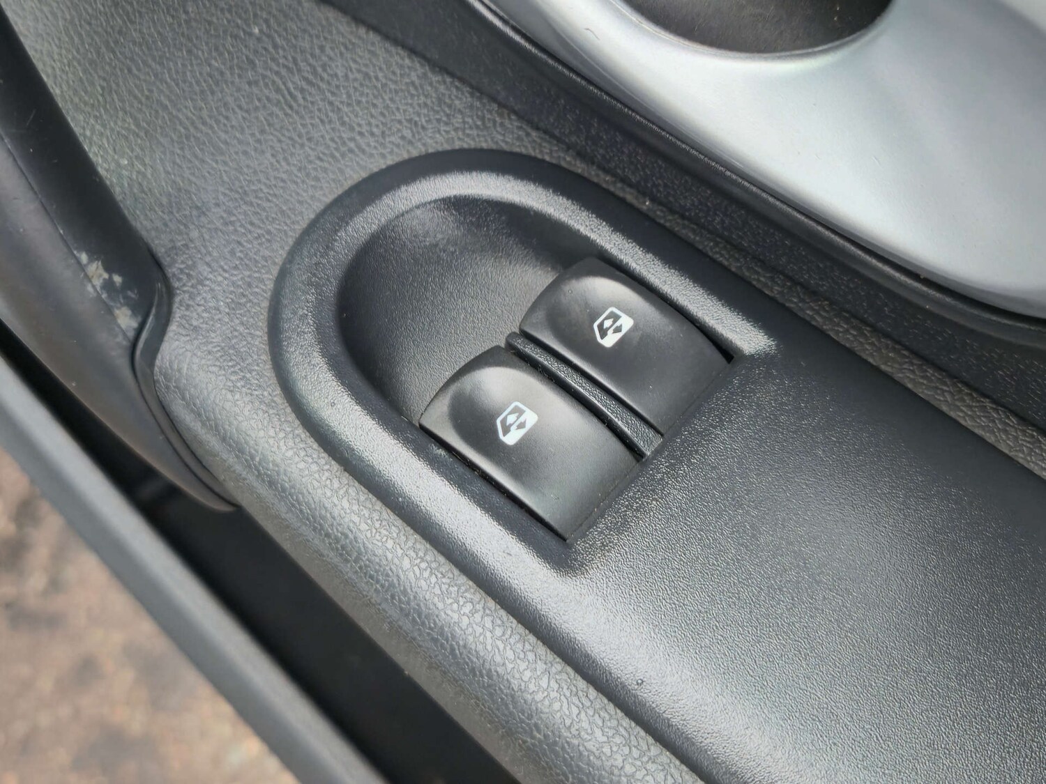 Used Renault Clio 2011 for sale - 77498251: Photo 23