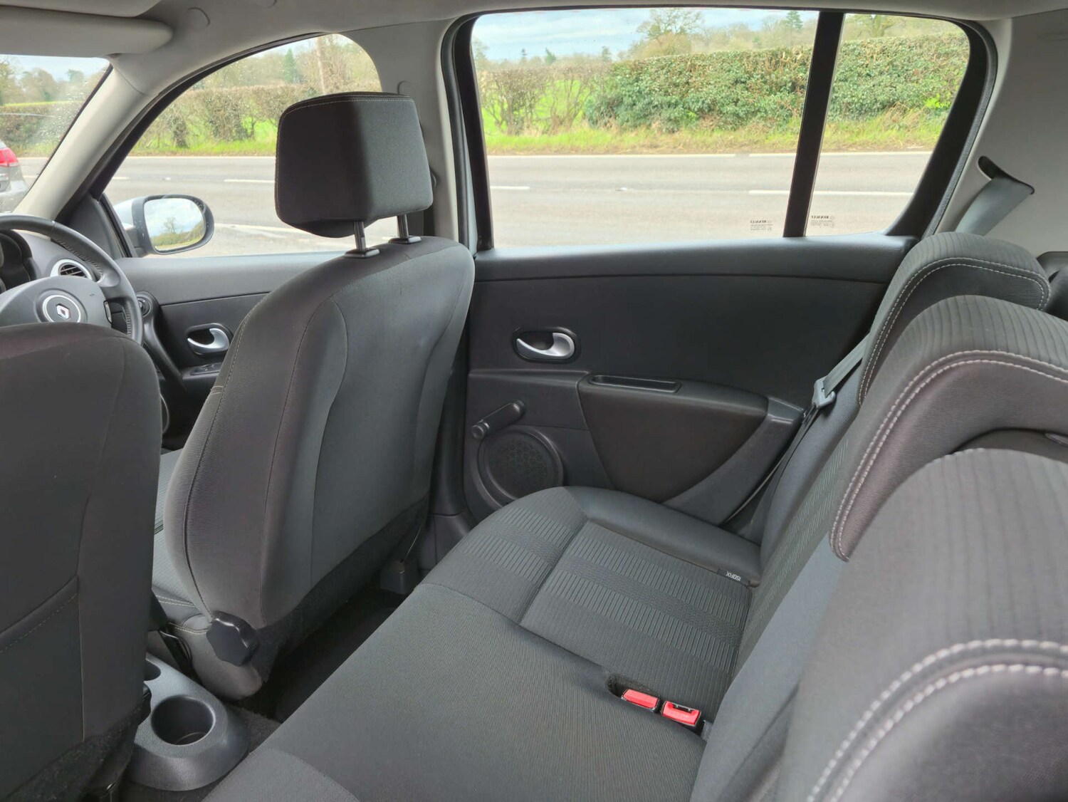 Used Renault Clio 2011 for sale - 77498251: Photo 26