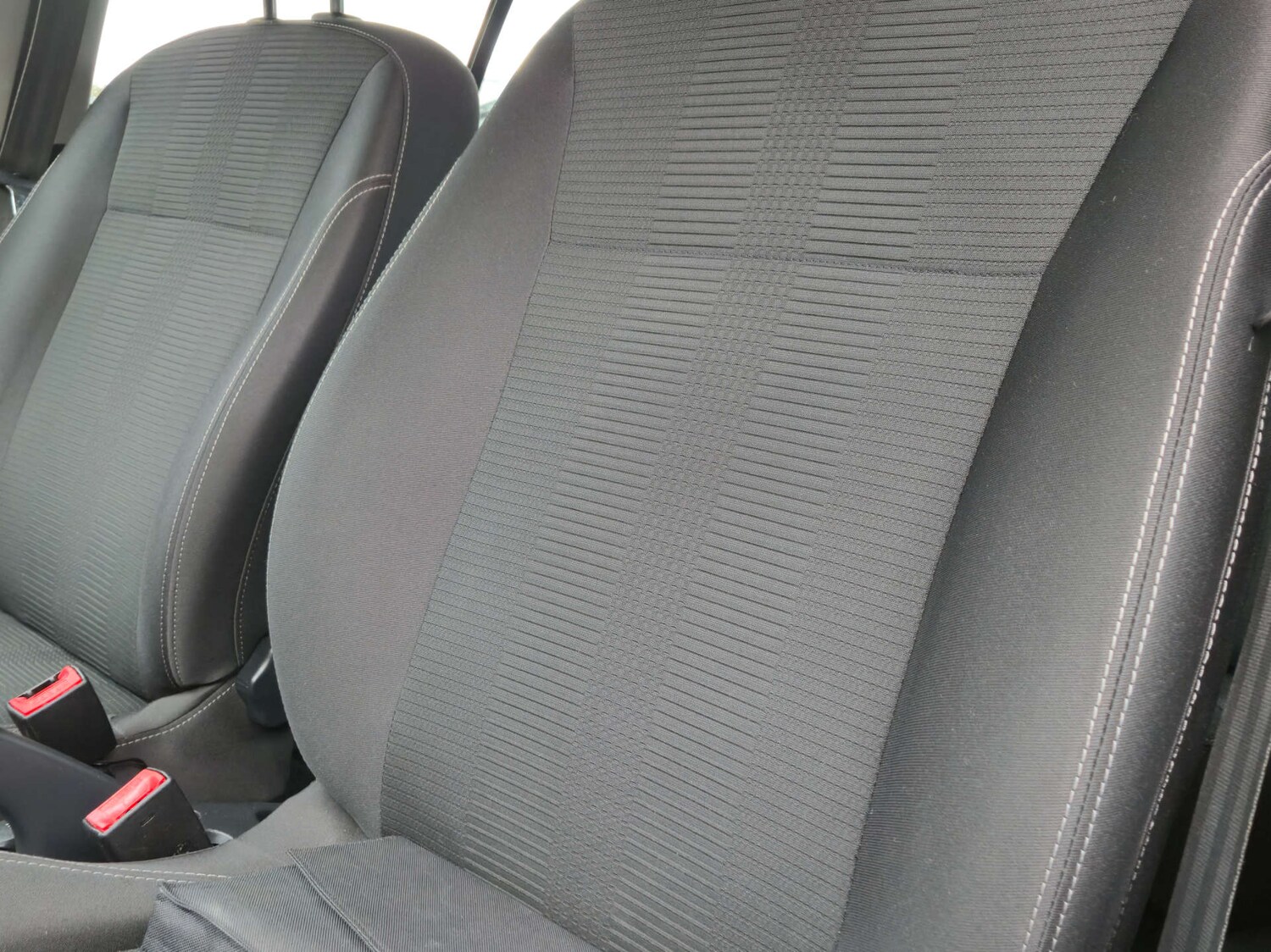 Used Renault Clio 2011 for sale - 77498251: Photo 33