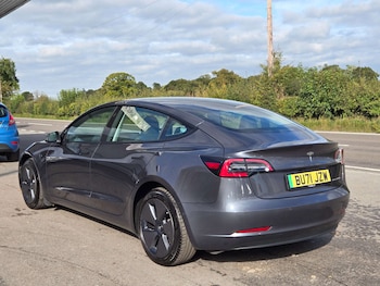 Used Tesla Model 3 2021 for sale - 76237438: Photo