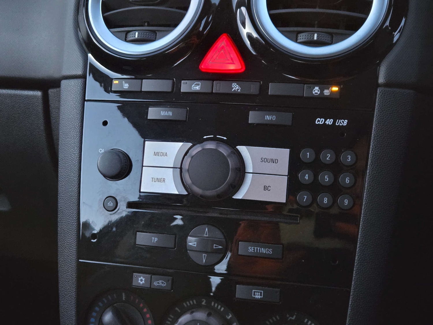 Used Vauxhall Corsa 2014 for sale - 77107181: Photo 26