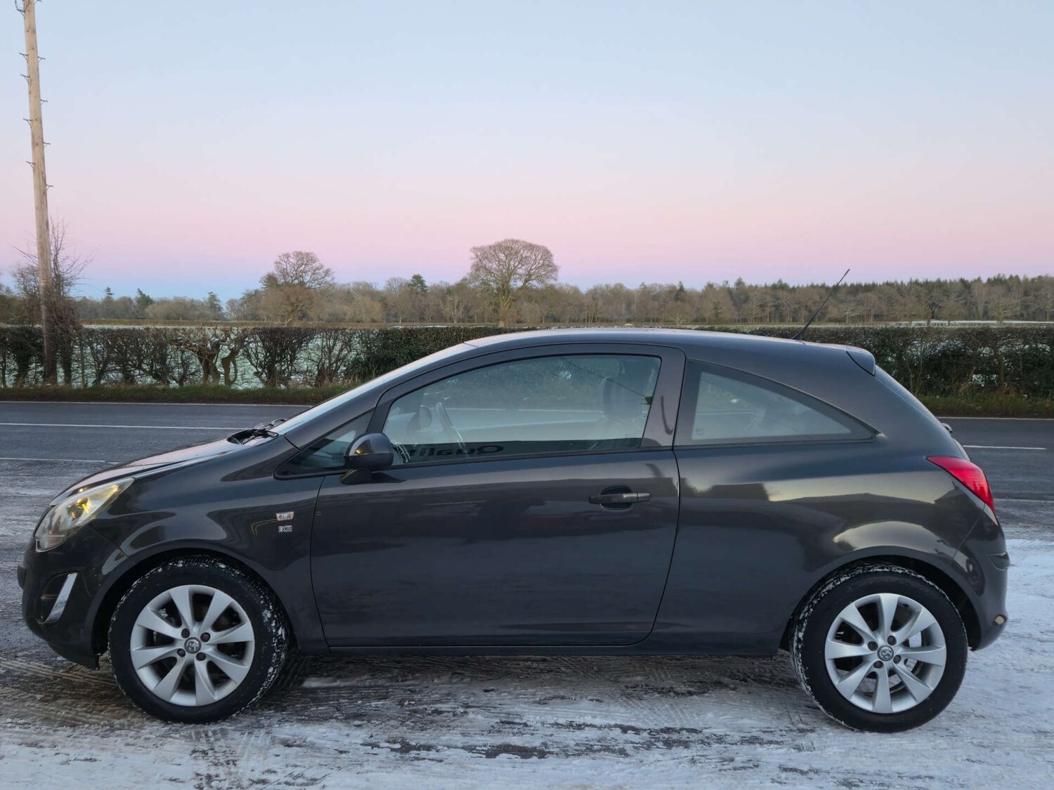 Used Vauxhall Corsa 2014 for sale - 77107181: Photo 3