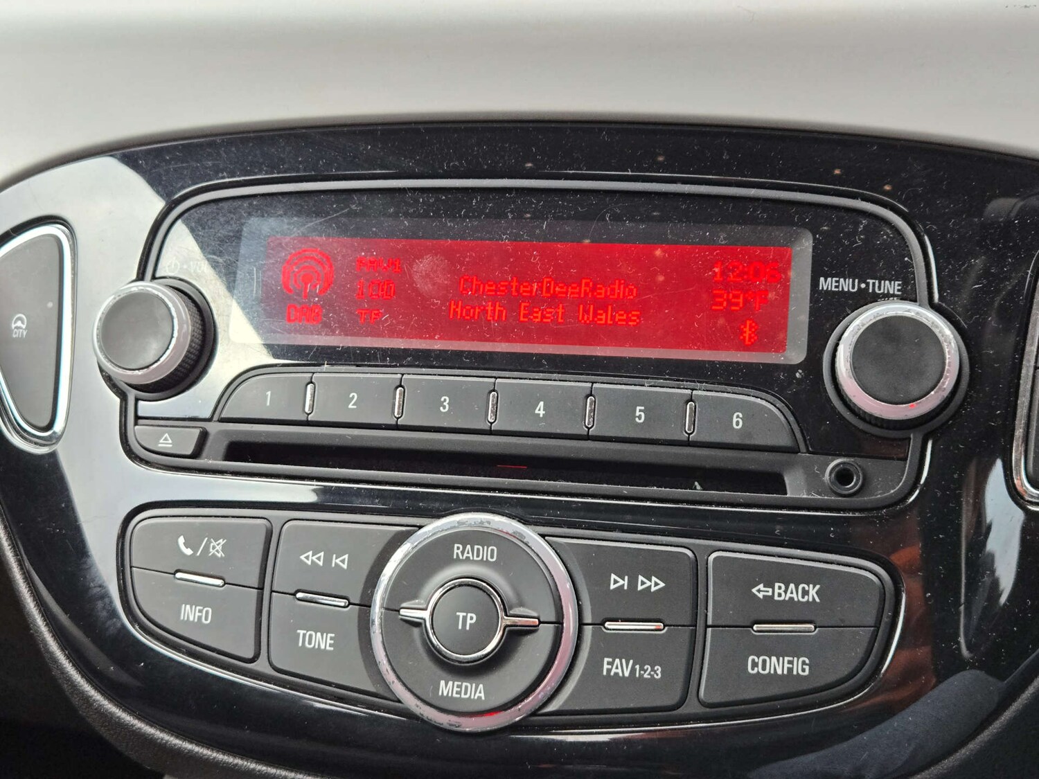 Used Vauxhall ADAM 2013 for sale - 77370960: Photo 30