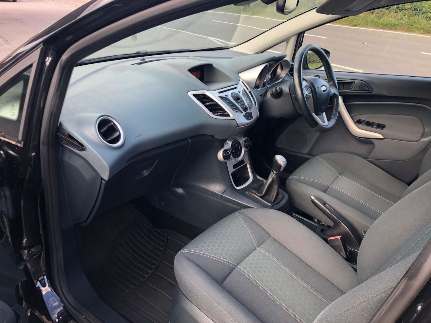 Used Ford Fiesta 2009 for sale - 76278378: Photo 8