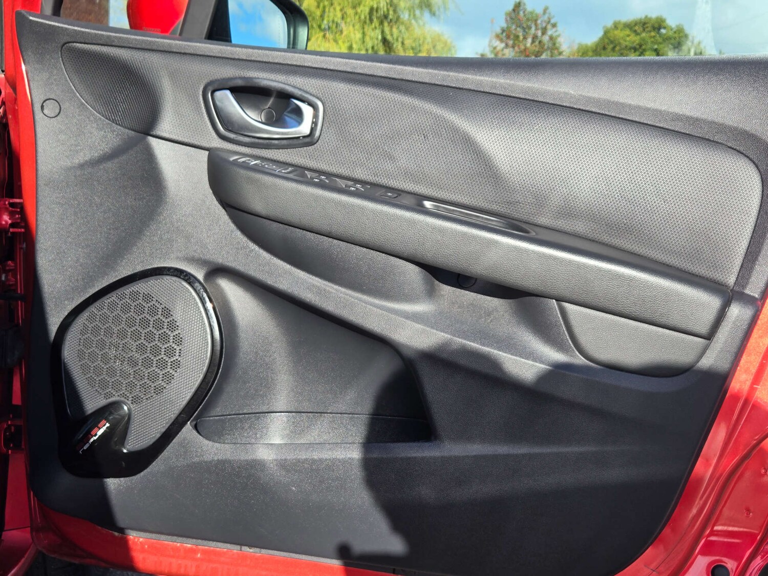 Used Renault Clio 2016 for sale - 76369452: Photo 18