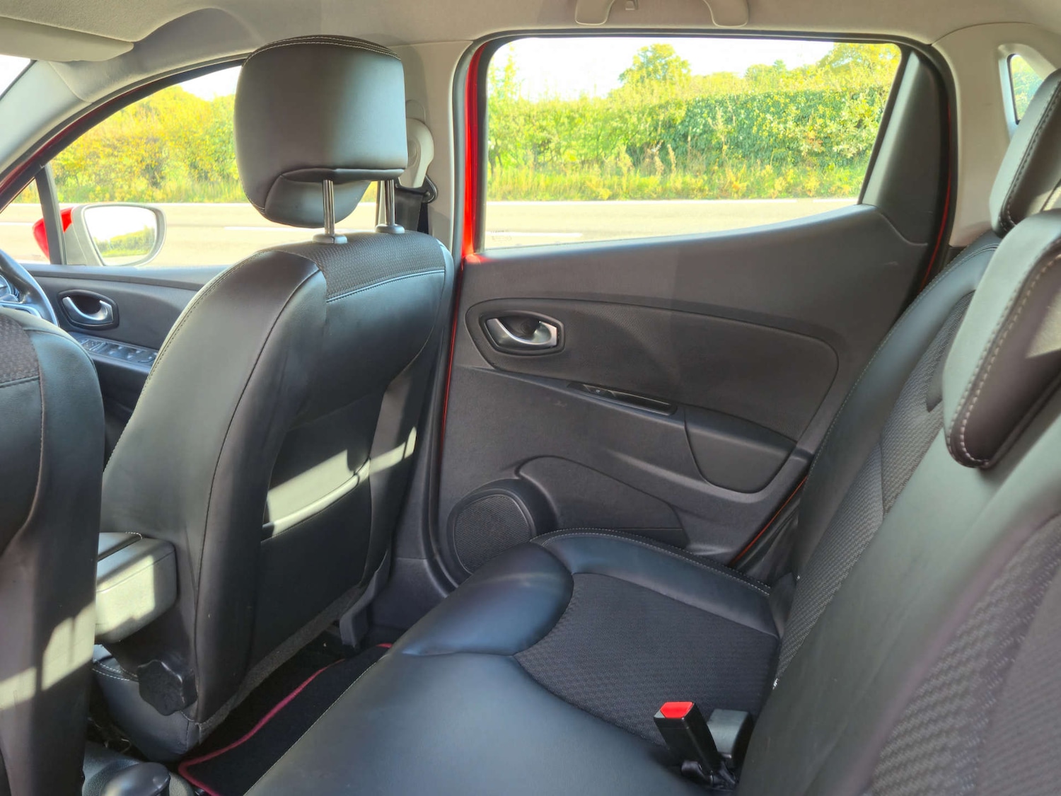 Used Renault Clio 2016 for sale - 76369452: Photo 27