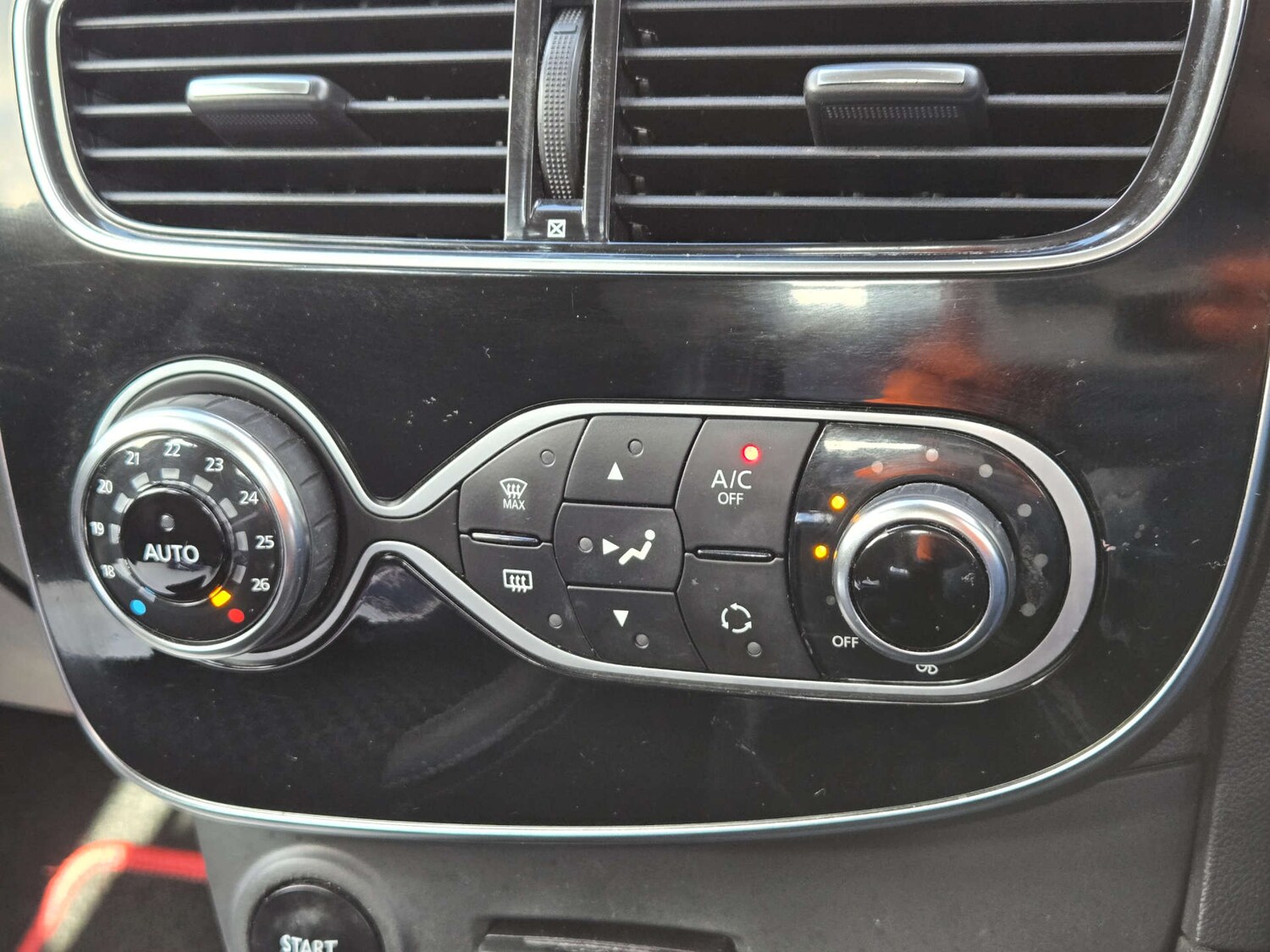 Used Renault Clio 2016 for sale - 76369452: Photo 38